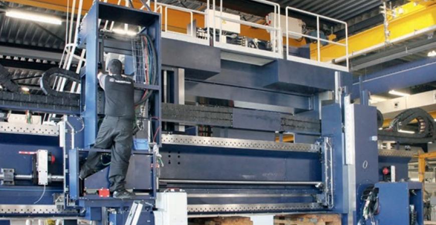 DANOBAT surface grinder installed for the Dutch company De Rooy